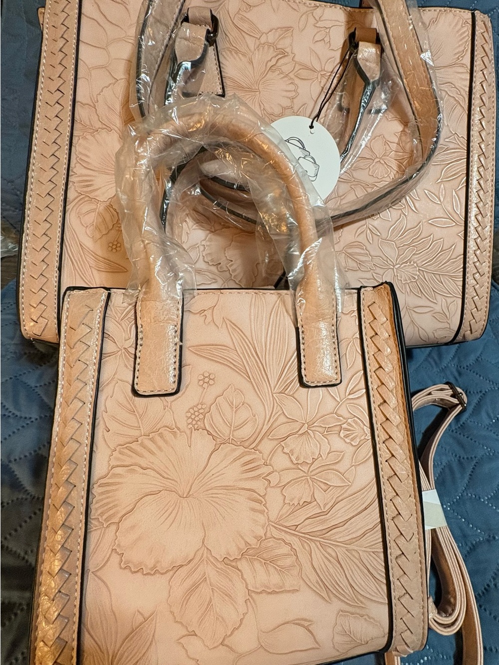 2pc-Pale Pink Embossed Hibiscus Tote Handbag w/matching Mini Bag